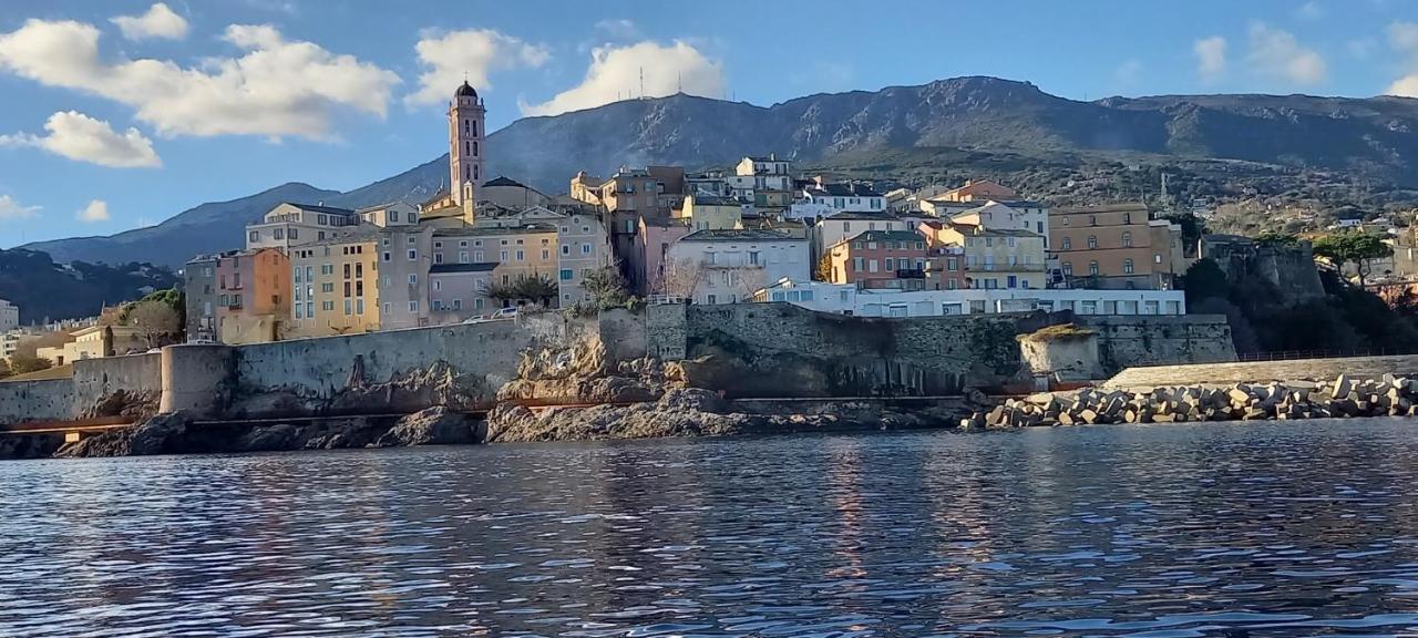 Casadilonda - Casadibastia - Vue Citadelle * Bastia (Corsica)